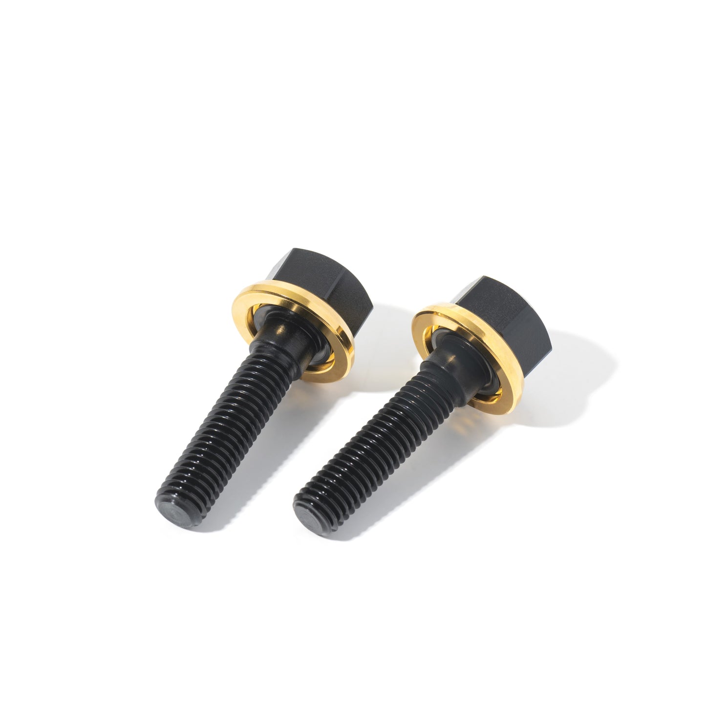 15M8Bolt Black/Gold