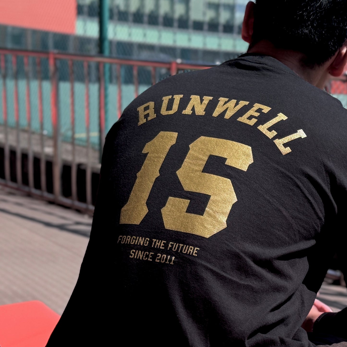 No.15 TEE