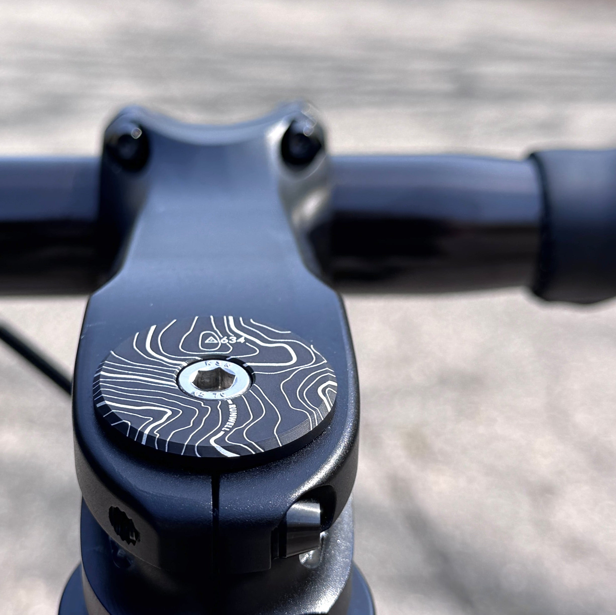 TOP CAP YAHIKO – RUNWELL